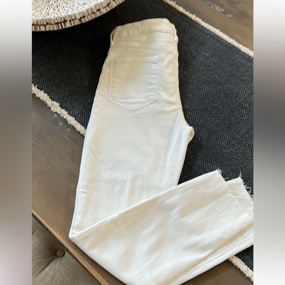 Frank and Eileen white jeans 28 NWOT